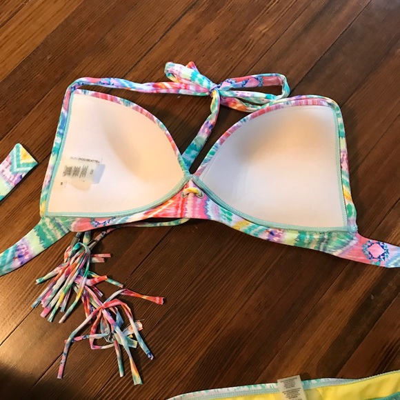 BIKINI TOP & MATCHING BOTTOMS✨ - Picture 3 of 6